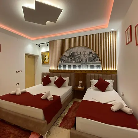 Juald 4* ジロカストラ